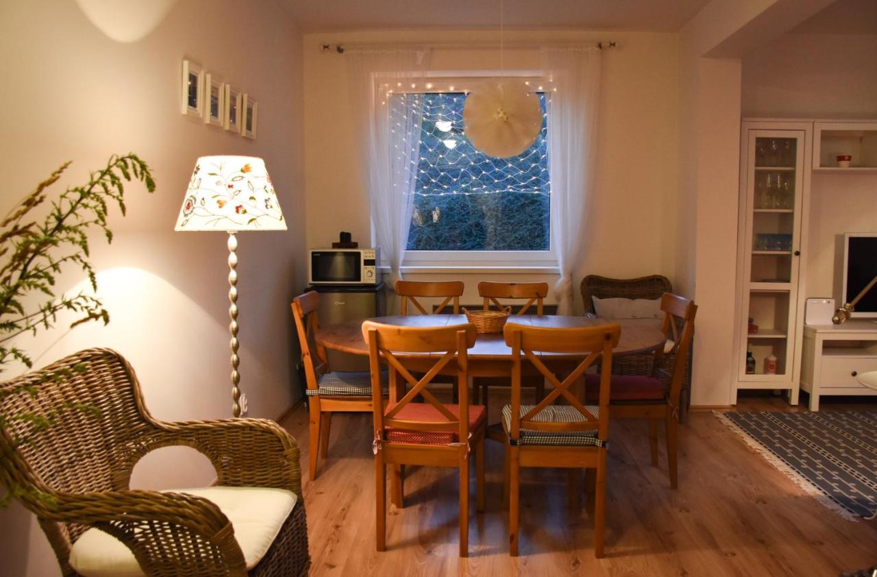 Stylovy Apartman V Srdci Donovalov 도노발리 외부 사진