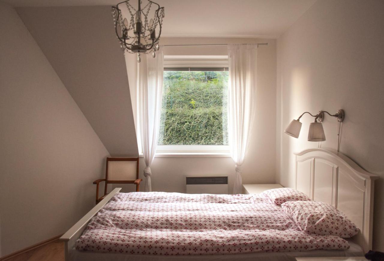Stylovy Apartman V Srdci Donovalov 도노발리 외부 사진